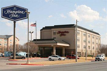 Hampton Inn Abilene 3917 Ridgemont Dr.