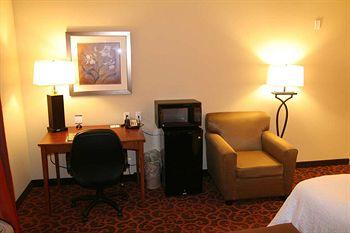 Hampton Inn & Suites Brenham 2605 Schulte Boulevard