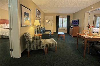 Hampton Inn Central Clearwater 21030 Us Highway 19 North