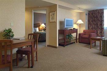 Embassy Suites Downtown Cleveland (Ohio) 1701 East 12th Street