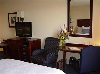 Hampton Inn South Harrisonburg 43 Covenant Drive