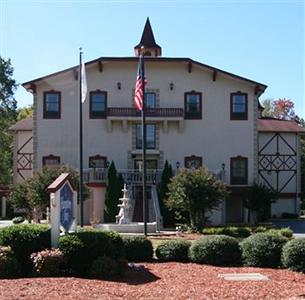 Hampton Inn Helen 147 Unicoi Street