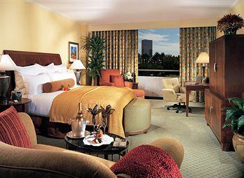 Hilton Hotel Post Oak Houston 2001 Post Oak Blvd.