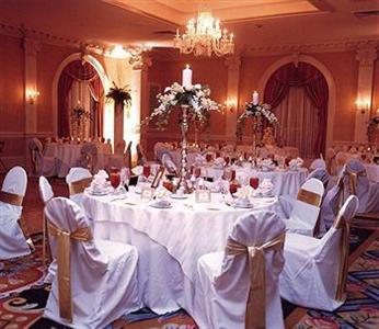 The Seelbach Hilton Hotel Louisville (Kentucky) 500 Fourth Street