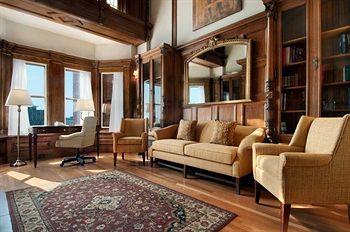 The Seelbach Hilton Hotel Louisville (Kentucky) 500 Fourth Street