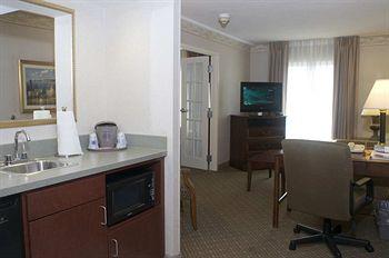 Residence Inn Newport Middletown (Rhode Island) 325 West Main Road