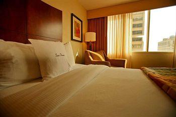 Doubletree Hotel Downtown Nashville (Tennessee) 315 4th Avenue North