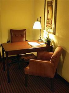 Holiday Inn Express Hotel & Suites Auburn Opelika 1801 Capps Landing