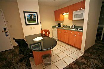 Hampton Inn and Suites East UCF Orlando 3450 Quadrangle Blvd