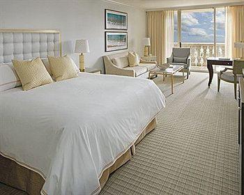 Four Seasons Resort Palm Beach 2800 S Ocean Blvd