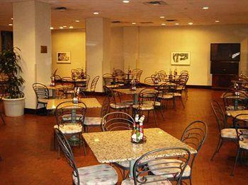 Embassy Suites Parsippany 909 Parsippany Blvd