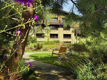 The Lodge at Torrey Pines San Diego 11480 North Torrey Pines Road, La Jolla