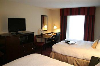 Hampton Inn Richmond Airport Sandston 421 International Center Drive