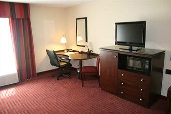 Hampton Inn Richmond Airport Sandston 421 International Center Drive