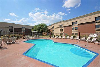 Americas Best Value Inn and Suites Terre Haute 3053 Us Highway 41 S