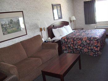 Comfort Inn Colfax 1402 North Walnut Street I-80 and Highway 17