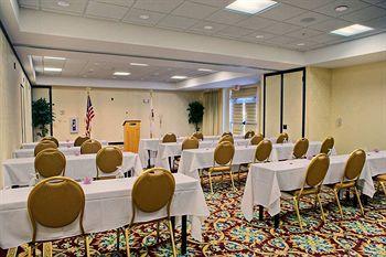 Holiday Inn Express Hotel & Suites Springfield (Illinois) 3050 South Dirksen Parkway