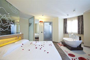 Del Corso Hotel Selvino Corso Milano 23