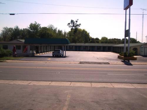 Cardinal Motel Bowling Green 1310 US 31 West Bypass