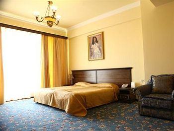 Metropol Hotel Yerevan 2 2 Mashtots Avenue