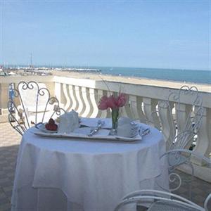 Grand Hotel Cervia LUNGOMARE GRAZIA DELEDDA 9