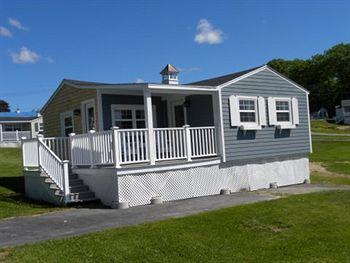 Colonial Gables Oceanfront Village Rentals Belfast (Maine) 7 Eagle Lane