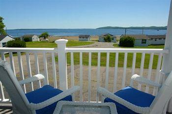 Colonial Gables Oceanfront Village Rentals Belfast (Maine) 7 Eagle Lane