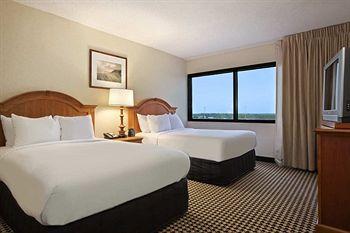 Hilton Suites Chicago Oakbrook Terrace 10 Drury Lane