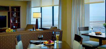 Doubletree Hotel Downtown Cleveland 1111 LAKESIDE AVENUE