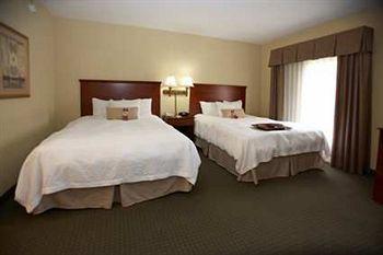 Hampton Inn & Suites Wilson 5606 Lamm Road