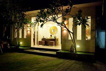 Shunti Ubud Village and Spa Bali Jl. Raya Pengosekan