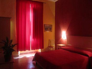 Benvenuti Hotel Florence Via Cavour 112