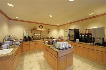 Country Inn & Suites Grand Forks 3101 S 42ND ST