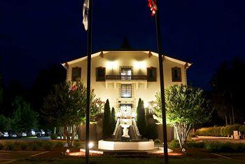 Hampton Inn Helen 147 Unicoi Street