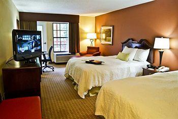 Hampton Inn Helen 147 Unicoi Street