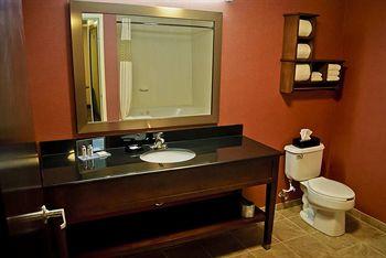 Hampton Inn Helen 147 Unicoi Street