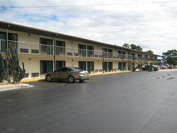 Golden Link Motel 4914 W. Irlo Bronson Hwy Hwy 192