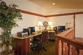 Country Inn & Suites By Carlson Portland Airport 7025 Ne Alderwood Rd