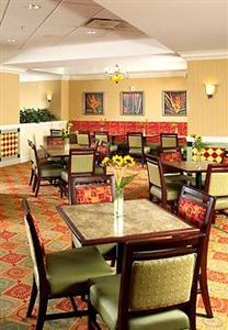 Fairfield Inn & Suites Lake Buena Vista Orlando 8615 Vineland Avenue