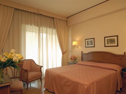 Hotel San Pietro Rome Via Cardinal Cassetta, 9