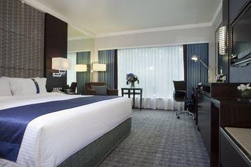 Holiday Inn Singapore Orchard City Centre 11 Cavenagh Road