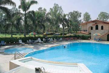 Ashok Country Resort 30, Rajokri Road, Kapashera
