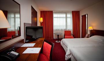 Kyriad Prestige Hotel Warsaw Ul. Towarowa 2