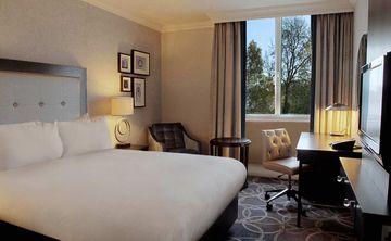 Hilton St Annes Manor Hotel Bracknell Wokingham London Road