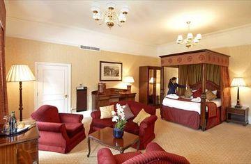 Hilton St Annes Manor Hotel Bracknell Wokingham London Road