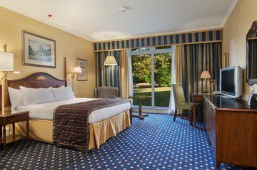 Hilton St Annes Manor Hotel Bracknell Wokingham London Road