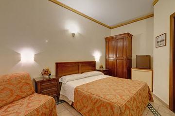 Hotel Robinson Rome Via Milazzo 3