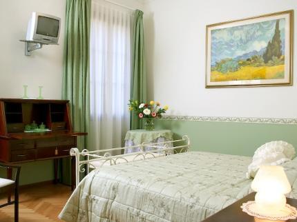 Casa Delle Rose Bed & Breakfast Venice Via Smirne 11