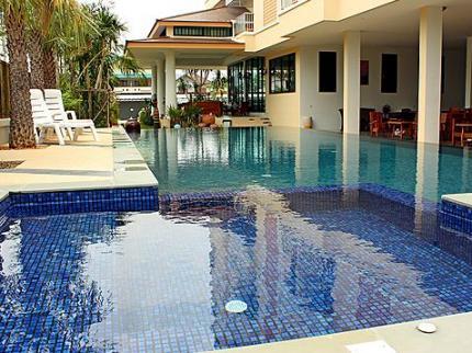 Smile Hua Hin Resort 250/139 Soi Huahin 94 Petchkasem Road