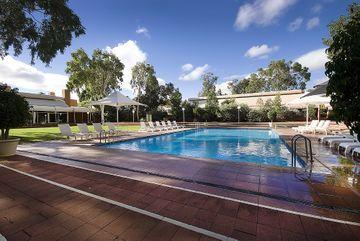 Desert Gardens Hotel Ayers Rock Yulara Drive